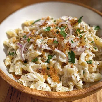Penne con verdure e formaggio.